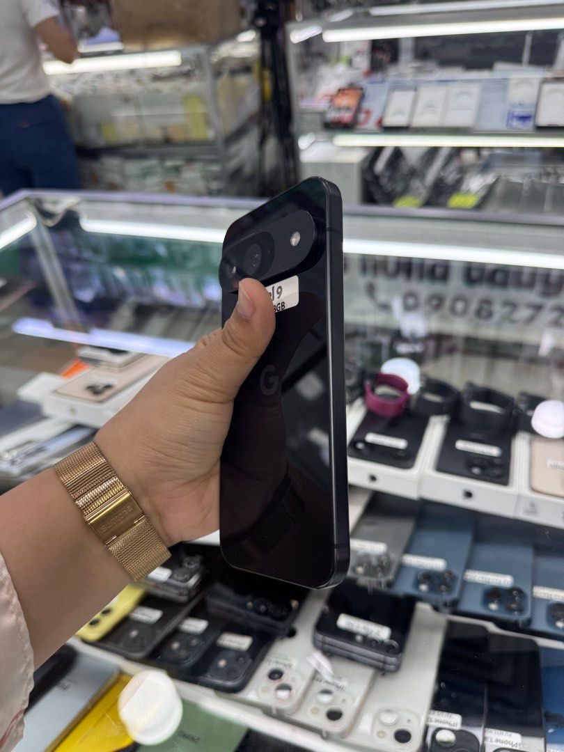 Google Pixel 9 128gb US Variant FU No issue (Category: Google Pixel) located in San Juan City. Submitted by javedsgadgetshop (Listing ID 1427391605, Image 3). Description: INSTALLMENT OPTIONS : SPAY LATER / GGIVES / CREDIT CARD! WE BUY AND SELL SO PWEDE MAGBINTA OR SWAP ! Quick Specs : 💵 Google Pixel 9 •128gb •NTC Variant •Good batt health •Factory Unlock •95% Smoothness •No hidden issue | No Repaired •100% Authentic | Not Refurbished •w/ OEM Ch