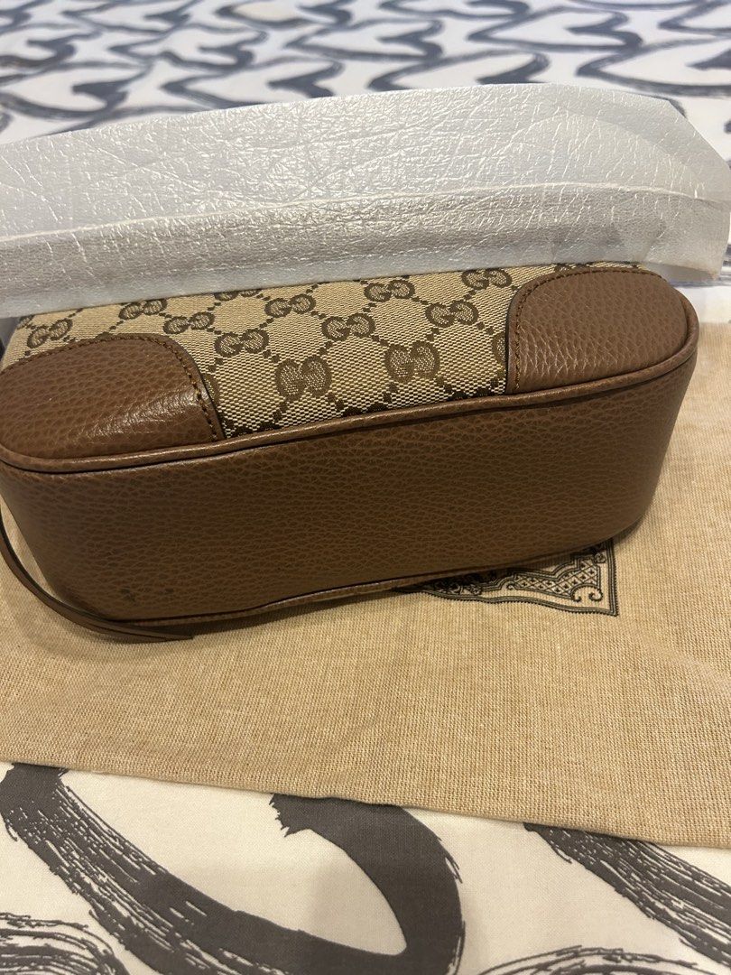 Gucci Bree (Category: Luxury Bags & Wallets) located in Taguig. Submitted by Jill_preloved (Listing ID 1427379422, Image 2). Description: Gucci Bree Complete with Dustbag, cards RFs: Too many bags.