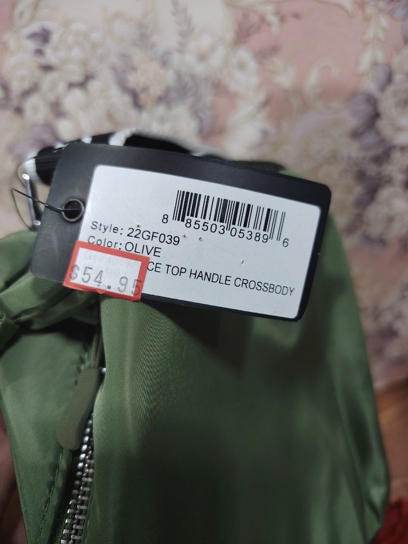 Guess Ace Top Handle Crossbody Olive (Category: Cross-body Bags) located in Quezon City. Submitted by G.E.M18 (Listing ID 1427399884, Image 2). Description: Guess Ace Top Handle Crossbody Olive. L 7"x H 5"x W 3".