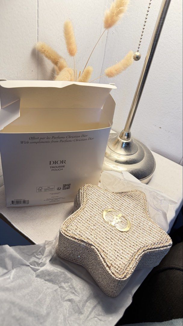 GWP Dior Star-Shaped Trousse Pouch (Category: Luxury Bags & Wallets) located in Las Pinas. Submitted by lanasmom (Listing ID 1427453135, Image 2). Description: .