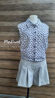 (Category: ) located in . Submitted by bhelprelovedcloset (Listing ID 1427318394, Image 1). Description: .