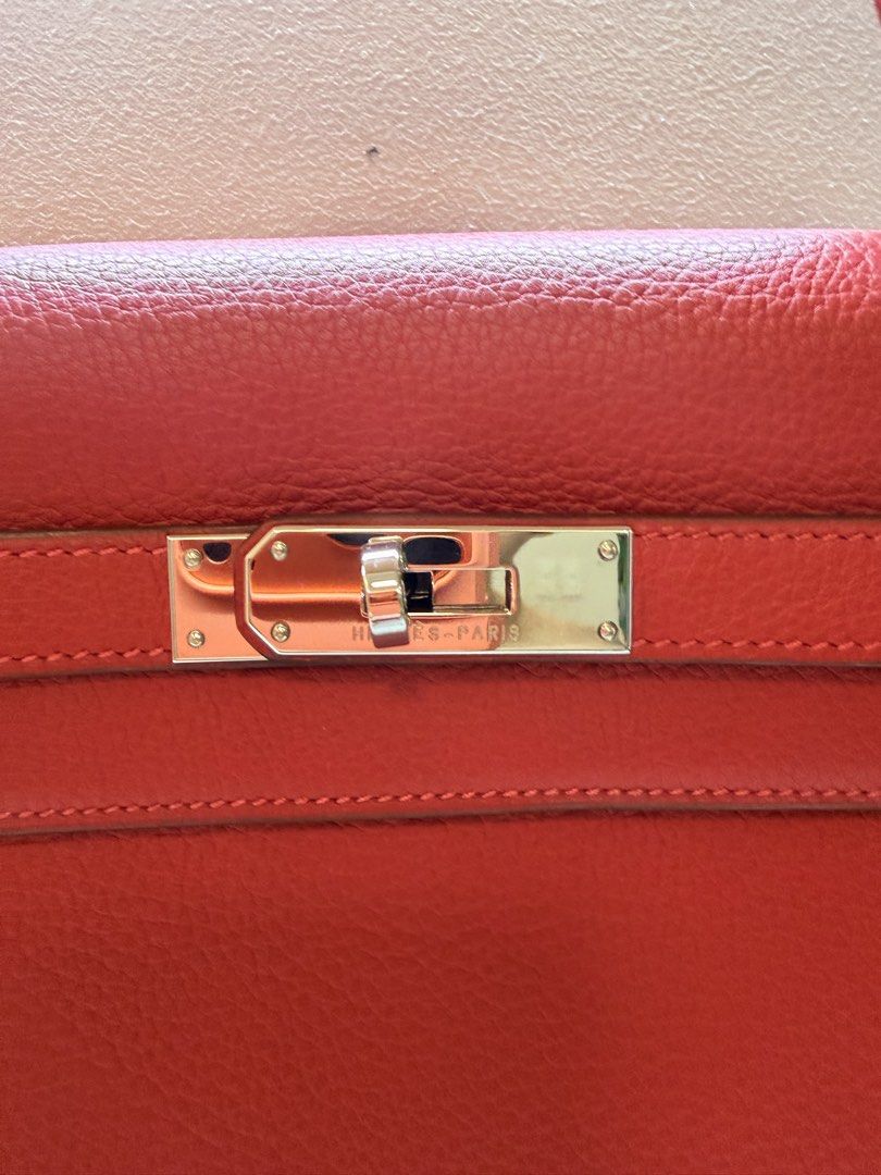 Hermes Kelly Bag Red (Category: Luxury Bags & Wallets) located in Manila. Submitted by jamilla01 (Listing ID 1427350726, Image 2). Description: Authentic With clochette, lock and Keys. No box With dustbag.