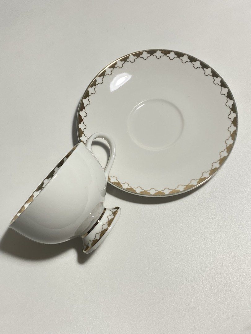 H&M Cup and Saucer Set (Category: Coffee & Tea Tableware) located in Cainta. Submitted by anik_anik_manila (Listing ID 1427380730, Image 3). Description: • H&M Cup and Saucer Set • With gold rim • Made in Bangladesh • Bought in H&M Home Philippines • No issues •RFS: decluttering Price: ₱300 • Shipping schedule 📌(J&T, LBC or Flash) Tuesdays, Thursdays and Saturdays (cut-off: 12nn) 📌Same day delivery (Lalamove or GrabXpress) Mondays-Sundays (depe
