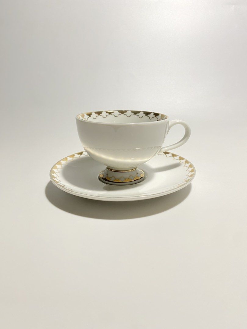 H&M Cup and Saucer Set (Category: Coffee & Tea Tableware) located in Cainta. Submitted by anik_anik_manila (Listing ID 1427380730, Image 1). Description: • H&M Cup and Saucer Set • With gold rim • Made in Bangladesh • Bought in H&M Home Philippines • No issues •RFS: decluttering Price: ₱300 • Shipping schedule 📌(J&T, LBC or Flash) Tuesdays, Thursdays and Saturdays (cut-off: 12nn) 📌Same day delivery (Lalamove or GrabXpress) Mondays-Sundays (depe