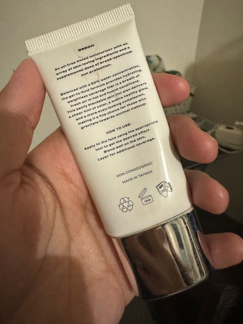 Issy Skin Tint Shade Beech (Category: Makeup) located in Manila. Submitted by cassie_2328 (Listing ID 1427411762, Image 2). Description: Bought this March 2025. Around 70% remaining Decluttering this, too many skin tints. Payment method: Gcash/BDO Delivery method: LBC/JnT/Lalamove No rush shipping‼️ I’m a student and might have busy schedules..