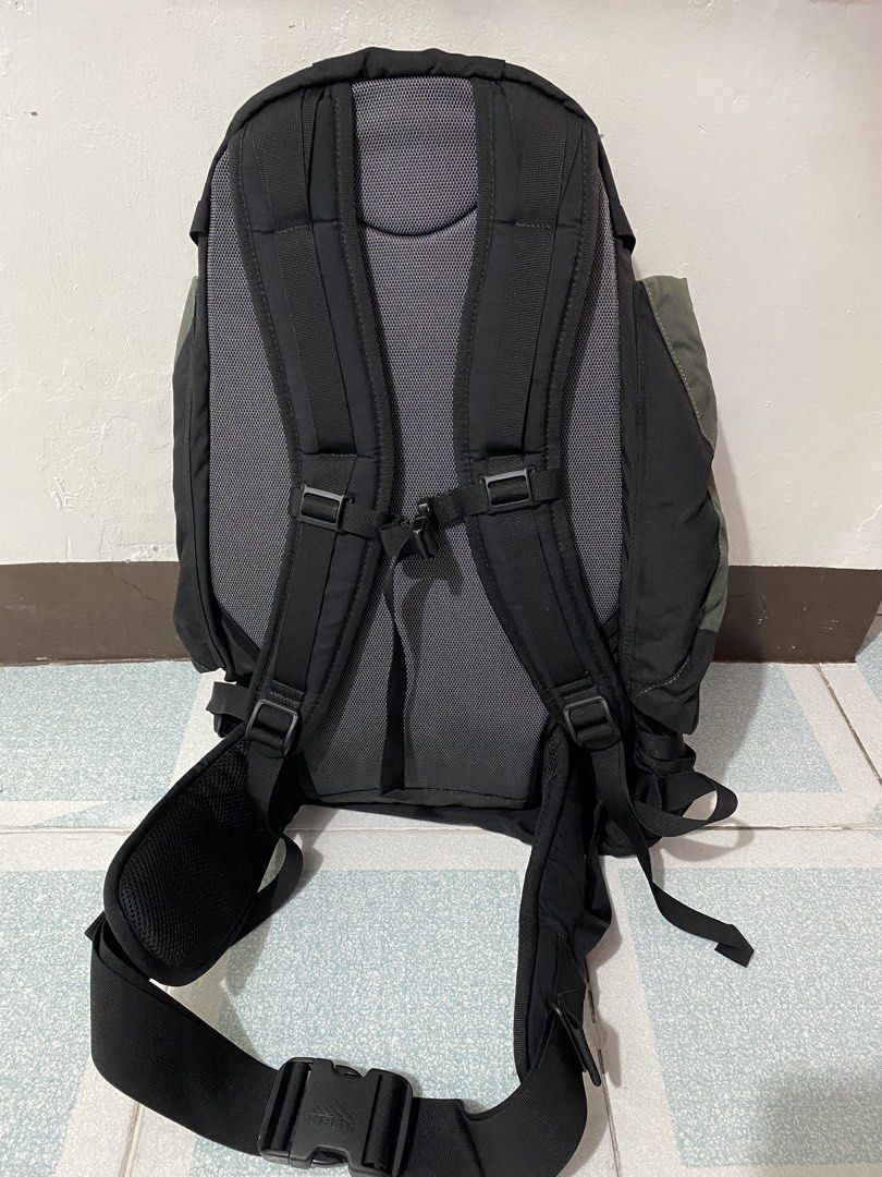 Kelty Redwing 2900 Backpack (Category: Backpacks) located in Rizal. Submitted by haniijeong (Listing ID 1427436063, Image 2). Description: - negotiable price - has minor issues with inner part of the bag - with many pockets and buckles - large backpack for long trips, camping, or hiking .