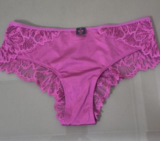 (Category: ) located in . Submitted by tastingportion (Listing ID 1427433607, Image 1). Description: .