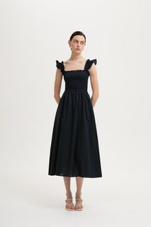 (Category: ) located in . Submitted by wear.wares (Listing ID 1427453600, Image 1). Description: .
