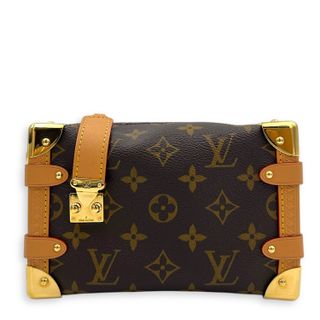 (Category: ) located in . Submitted by carousellluxury (Listing ID 1424624629, Image 1). Description: .