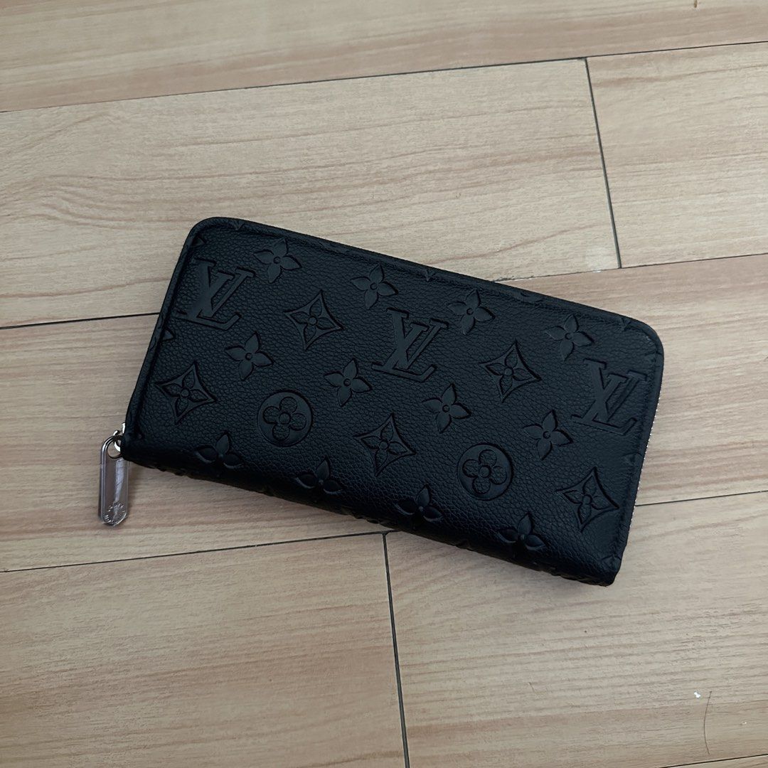 LV Long Wallet (Category: Luxury Bags & Wallets) located in Binan City. Submitted by kprelovedz (Listing ID 1427326557, Image 1). Description: .
