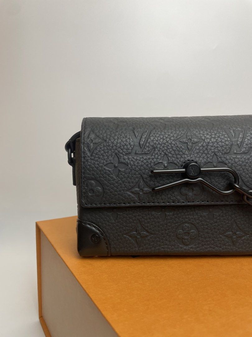 LV Steamer Wearable Wallet (Category: Luxury Bags & Wallets) located in Las Pinas. Submitted by vinalcantara (Listing ID 1427315812, Image 2). Description: For Steal / Trade !! LV Steamer Wearable Wallet Brandnew / with box and dust bag (Bought Dec, 2025) Php 100,000 (SRP Around 150,000) Will send detailed pics upon request ✔️ ✅ Terms/Layaway 📍 Loc/Meet ups: Las Piñas 💸 BDO or Gcash 🚚 Lalamove/LBC ✔️ Unli vouch and legit check @Prynne_sole on 
