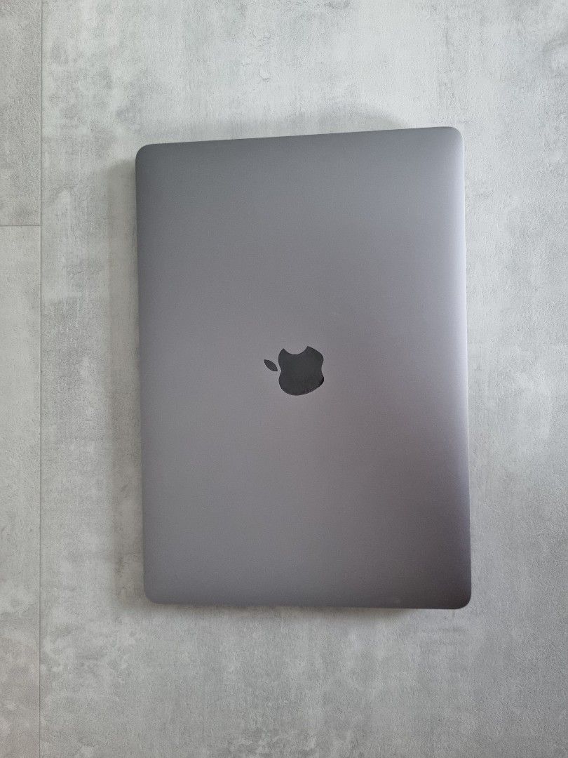 MacBook Pro405963482208686082