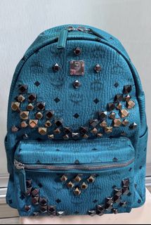 (Category: ) located in . Submitted by lavishart (Listing ID 1427373169, Image 1). Description: .