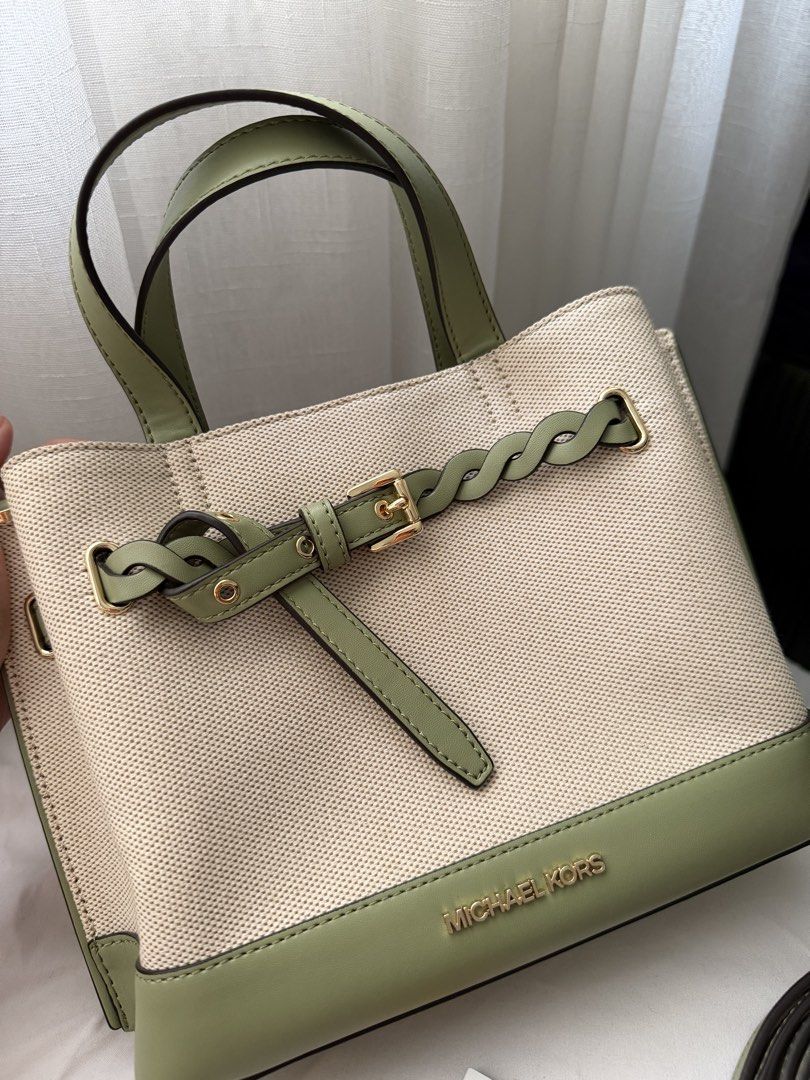 Michael Kors Canvas Handbag (Category: Luxury Bags & Wallets) located in Quezon City. Submitted by closetpurgebyw (Listing ID 1427382051, Image 2). Description: I bought this in Japan Paperbag included 💯 authentic RFS: Decluttering a few bags I bought on impulse 👜 All are store-bought, and some have only been used 1-3 times. Still in excellent condition and well taken care of. .