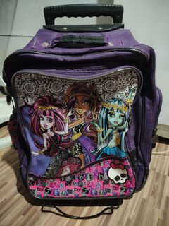 (Category: ) located in . Submitted by helloitsmecamiel (Listing ID 1427397049, Image 1). Description: .