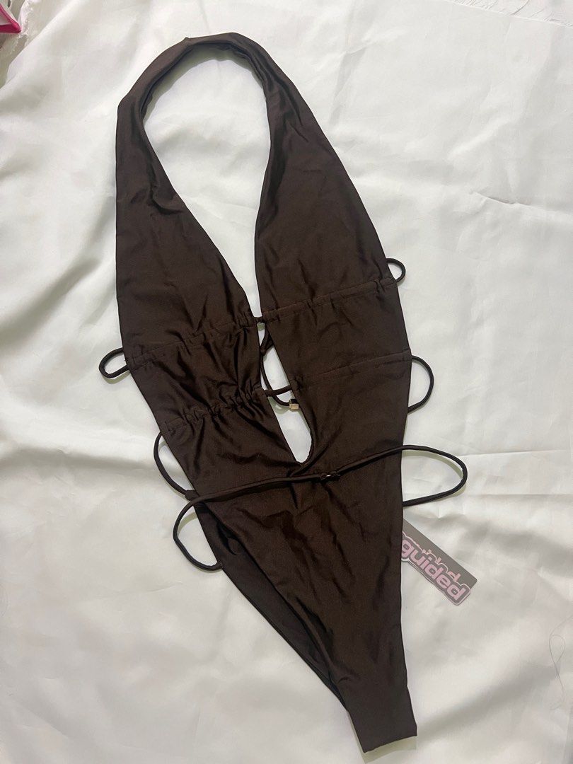 ONE PIECE BIKINI (Category: Bikinis & Swimsuits) located in Manila. Submitted by xoxoblair (Listing ID 1427409708, Image 2). Description: size on tag: large.
