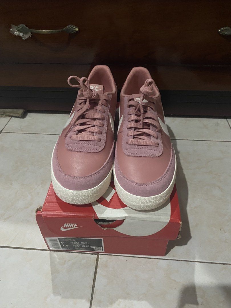 Original Nike Womens Killshot 2 Pink Size 9 (Category: Sneakers) located in Bulacan. Submitted by sshllync (Listing ID 1427401957, Image 2). Description: Authentic Nike Shoes Original Price: 5495 pesos Size 9 for Womens, Size 7.5 For Mens Location: Bulacan Price if Negotiable. Dm if Interested..