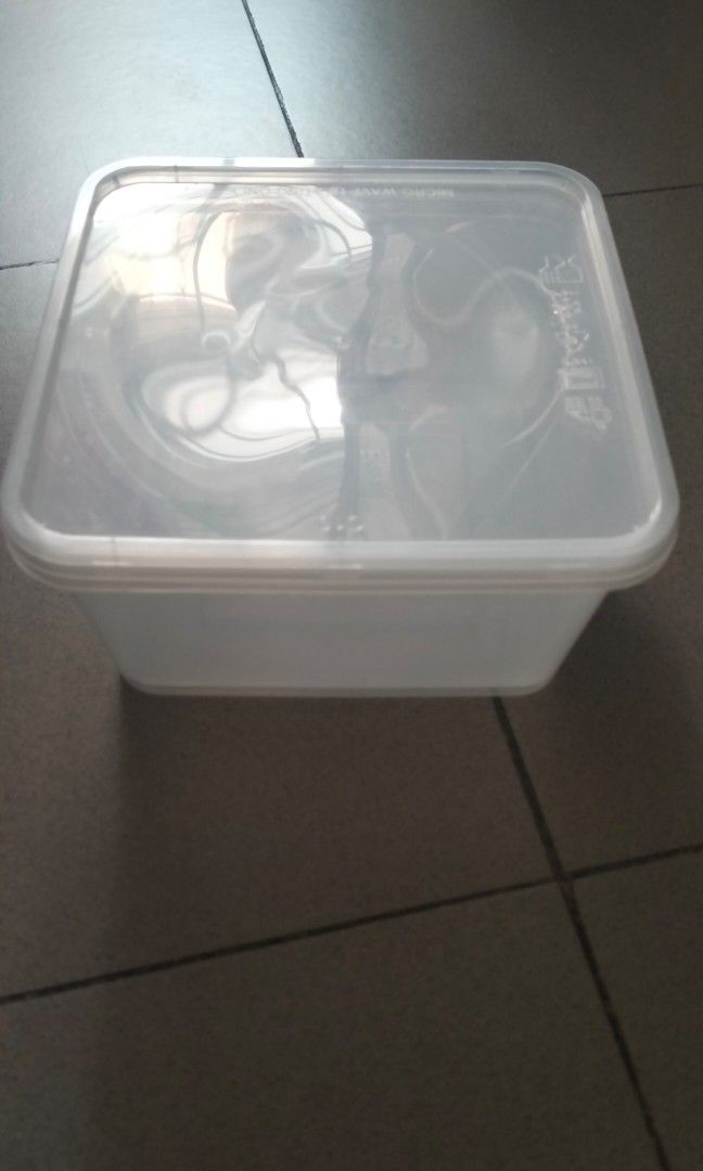 Plastic container - square + round465455676612956161