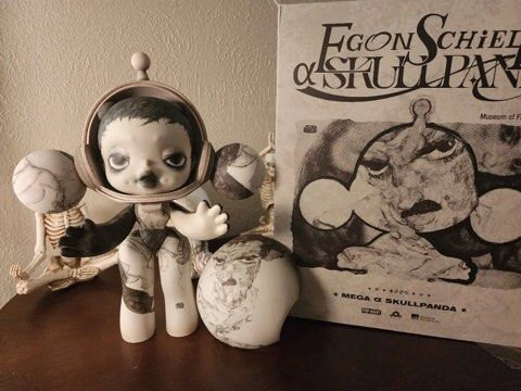 Popmart Mega α Skullpanda Egon Schiele 400% (Category: Designer & Blind Box Toys) located in Paranaque City. Submitted by cloud1312 (Listing ID 1427345459, Image 1). Description: Unsealed for check purposes Brandnew No issue Complete ETA- March 28-April 5.