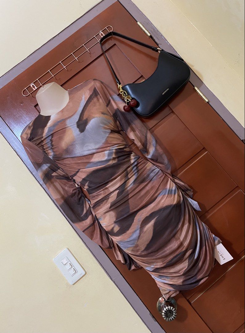 Shein Longsleeve Bodycon Dress (Category: Dresses) located in Baler. Submitted by declutterwithrhys (Listing ID 1427330237, Image 3). Description: FOR SALE (PLEASE MAKE READING A HABIT) SHEIN LONGSLEEVE BODYCON DRESS BRAND NEW WITH HANG TAG SIZE 0 XL ON TAG BEST FIT SIZE MEDIUM TO LARGE BODY FRAME (MALIIT SIZE NILA HERE SA DRESS) RECOMMENDED SA GIRLIES NA SIZE 28 TO 30 ANG WAISTLINE BODY HUGGING COLOR RATE 10/10 SUPER NICE IN ACTUAL MAGANDA ANG F