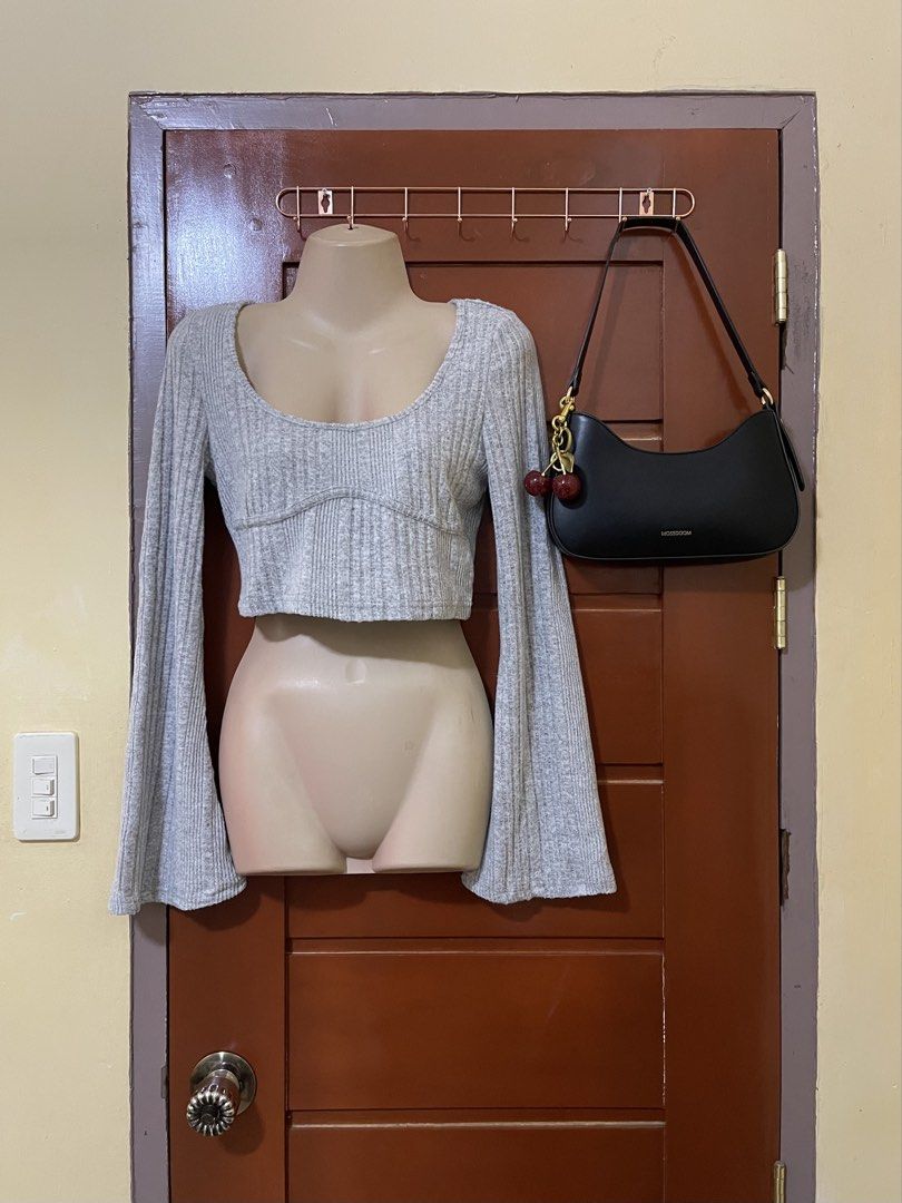 Shein Longsleeve Knitted Croptop (Category: Longsleeves) located in Baler. Submitted by declutterwithrhys (Listing ID 1427380135, Image 1). Description: FOR SALE (PLEASE MAKE READING A HABIT) SHEIN LONGSLEEVE KNITTED CROPTOP COLOR GRAY LIKE NEW CONDITION CAN PASS AS BN CAN FIT SIZE EXTRA SMALL TO MEDIUM BODY FRAME IN EXCELLENT CONDITION COLOR RATE 10/10 KINDLY CHECK THE PHOTOS FOR THE COMPLETE DETAILS SUPER NICE IN ACTUAL NO ISSUE MUST HAVE LOCAT