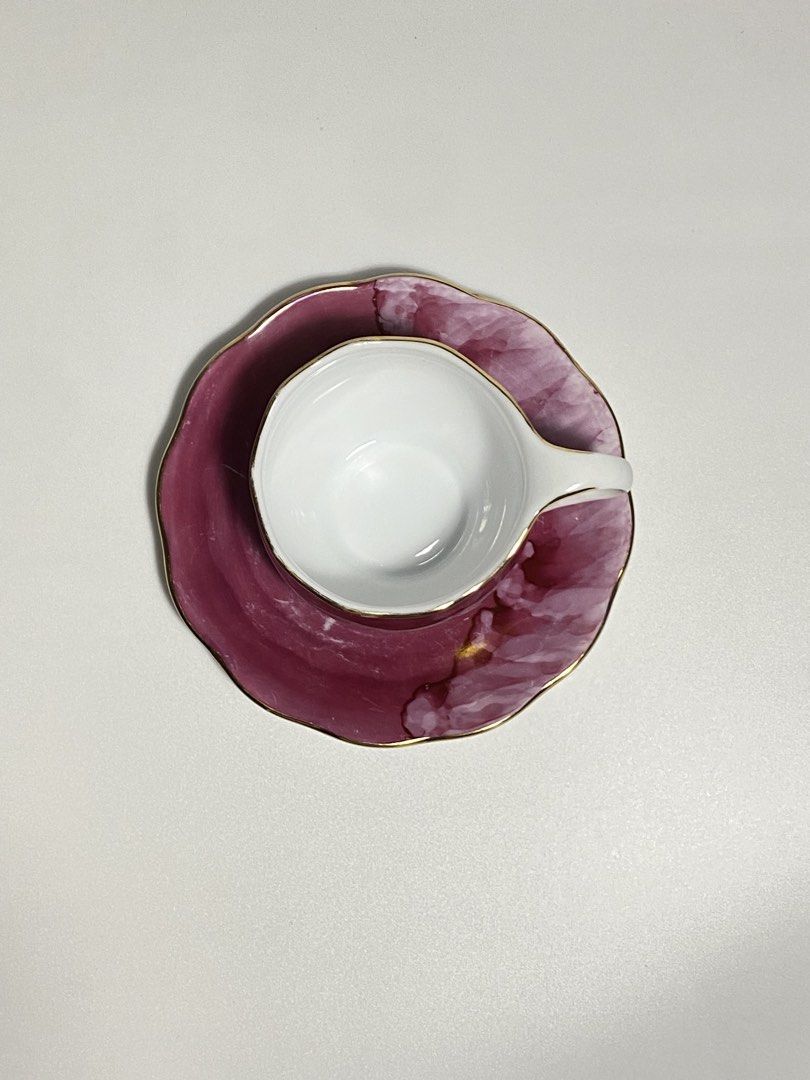 Silver Star Bone China Cup and Saucer (Category: Coffee & Tea Tableware) located in Cainta. Submitted by anik_anik_manila (Listing ID 1427381713, Image 2). Description: • Silver Star Bone China Cup and Saucer Set • Bone China with gold rimming • No flaws • RFS: decluttering Price: ₱200 +sf • Shipping schedule 📌(J&T, LBC or Flash) Tuesdays, Thursdays and Saturdays (cut-off: 12nn) 📌Same day delivery (Lalamove or GrabXpress) Mondays-Sundays (depen