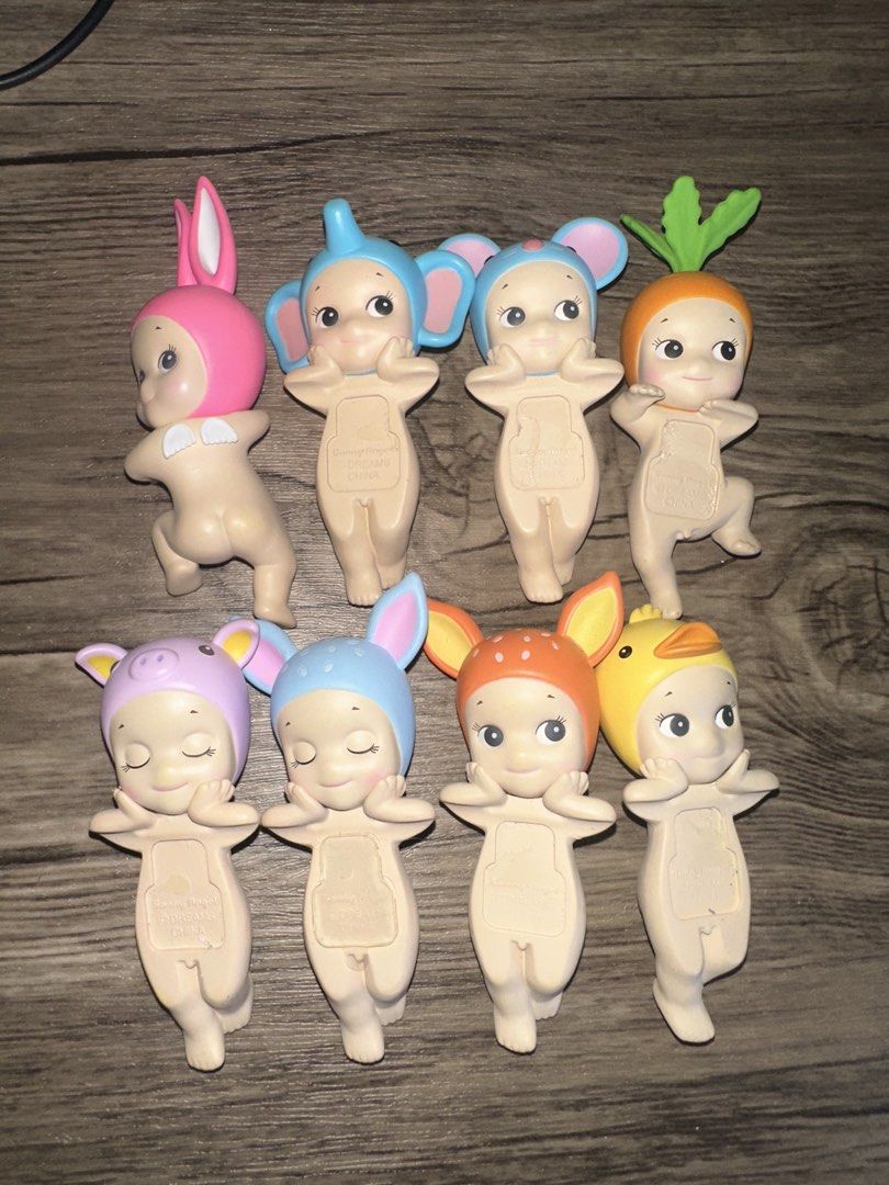 Sonny Angel Animal Series Figurines (CHECK DESC FOR MORE DETAILS) (Category: Designer & Blind Box Toys) located in Cavite. Submitted by knot.iya (Listing ID 1427356660, Image 1). Description: - x sensi! - all have used adhesive, hence the price (except for dreaming fawn!) - some have minor defects - DM for more proofs and pics! dreaming fawn: ₱600 dreaming pig: ₱550 looking back (LB) rabbit: ₱400 elephant: ₱400 mouse: ₱400 carrot: ₱300 (sold!) fa