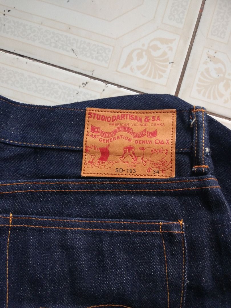 Studio D Artisan Selvedge Jean 35 actual (Category: Jeans) located in Pasay City. Submitted by denimdude.ph (Listing ID 1427411256, Image 3). Description: made in Japan scratch at knee area, last pic.