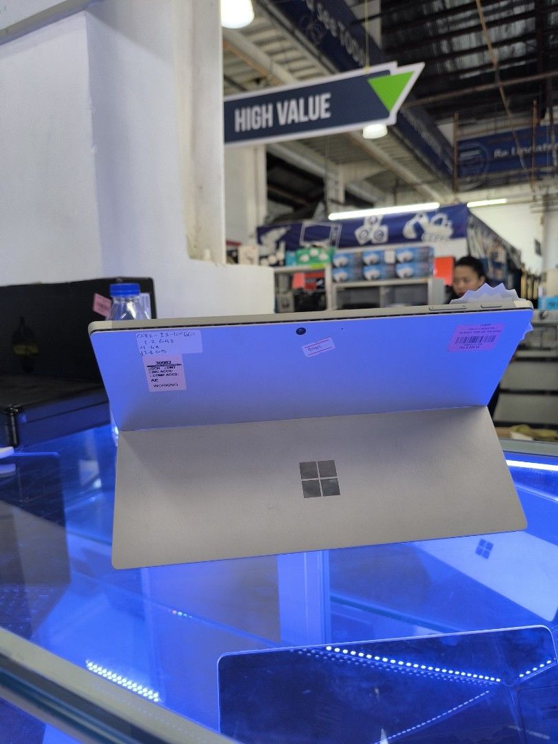 Tablet Microsoft Surface Pro 7 Corei3 (Category: Laptops & Notebooks) located in Dasmarinas. Submitted by bossgabo (Listing ID 1427342499, Image 3). Description: pm for more details or visit our physical store at Sucat Parañaque .
