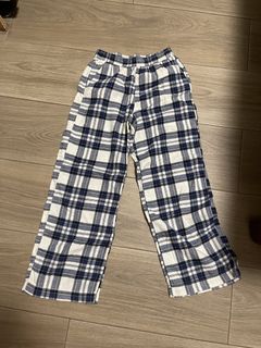 (Category: ) located in . Submitted by user778899 (Listing ID 1427457943, Image 1). Description: .