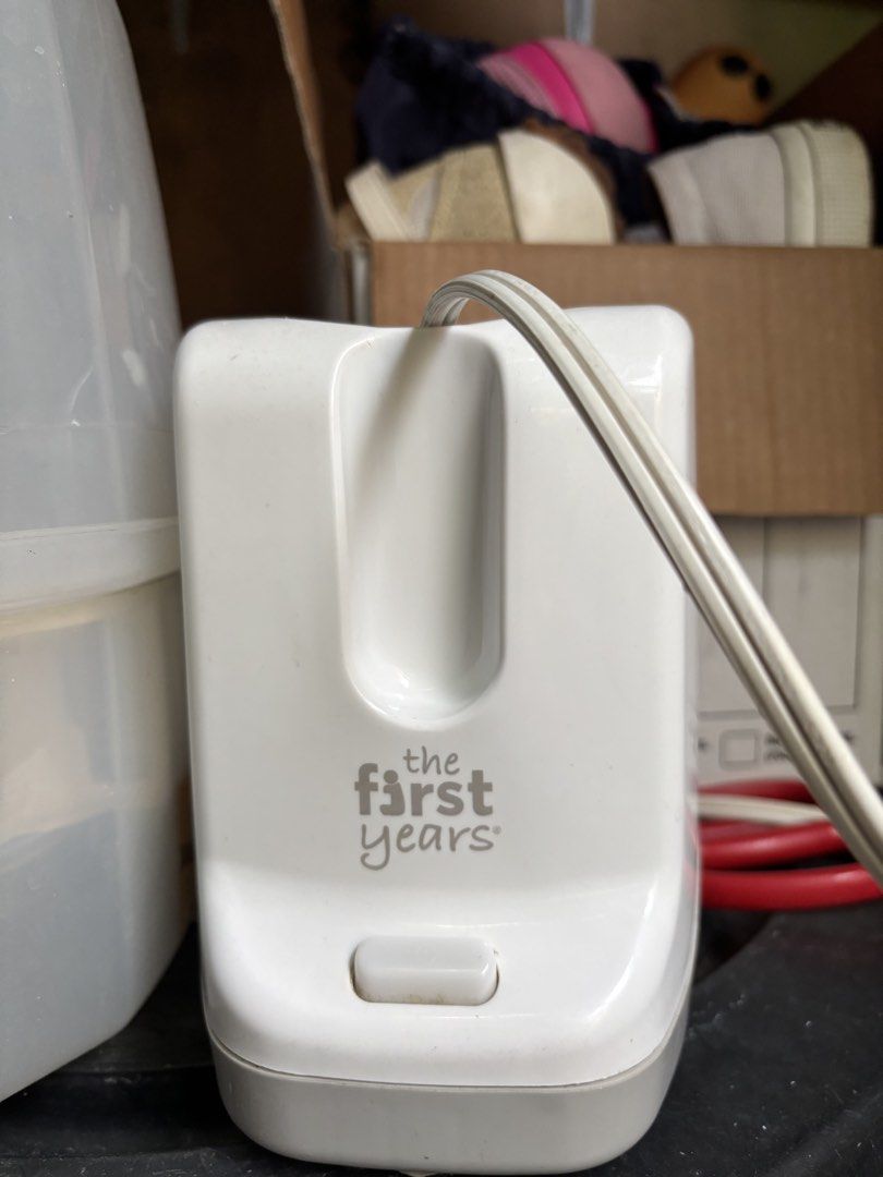 The First Years bottle heater and Farlin Sterilizer bundle (Category: Weaning & Toddler Feeding) located in Quezon City. Submitted by girlanne02 (Listing ID 1427369906, Image 3). Description: Bundle sterilizer and bottle heater The First Years and Farlin Minor scratches Breastfed anak ko kaya hndi masyado nagamit.