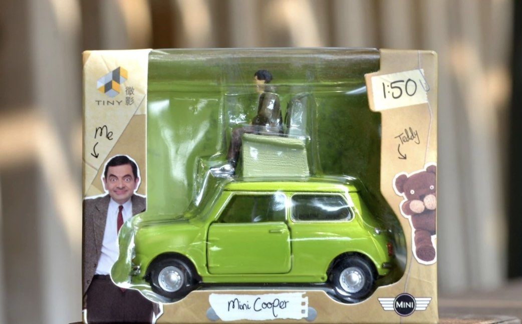 TINY Mr Bean Mini (Category: Vintage Collectibles) located in Sitiawan. Submitted by khalil_fahmi (Listing ID 1427331128, Image 1). Description: Scale 1:50 Model car + Sofa + Figure Self collect Manjung weekday Seri kembangan weekend.