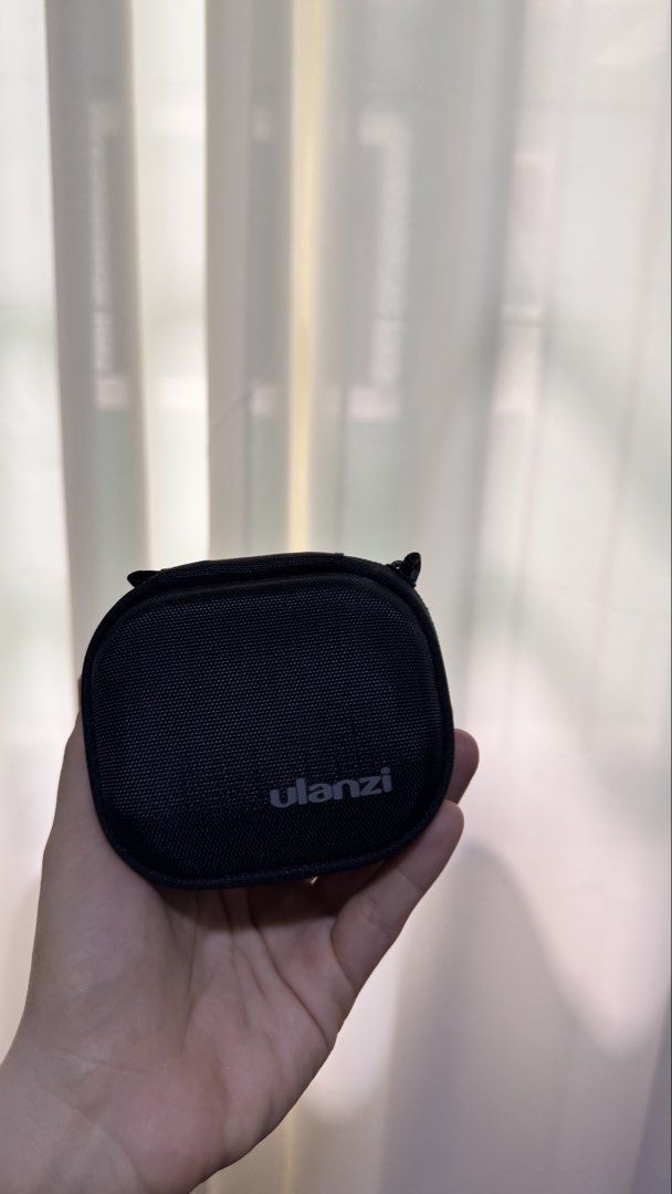 Ulanzi Phone macro Lens Kit 75mm (Category: Other Photography Accessories) located in Antipolo. Submitted by welllovedbymic (Listing ID 1427330281, Image 1). Description: .