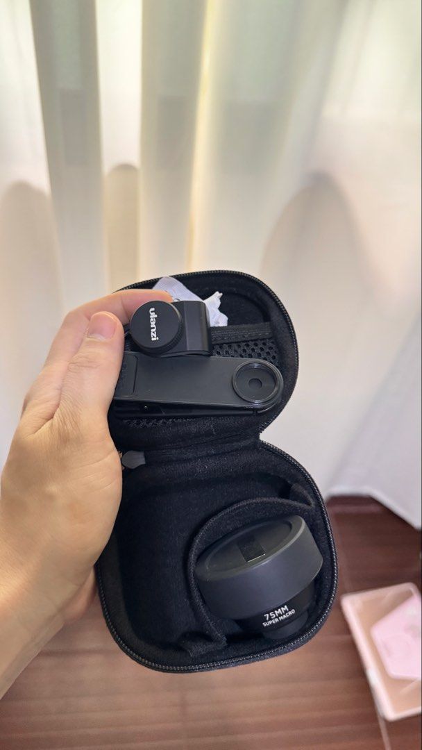 Ulanzi Phone macro Lens Kit 75mm (Category: Other Photography Accessories) located in Antipolo. Submitted by welllovedbymic (Listing ID 1427330281, Image 3). Description: .