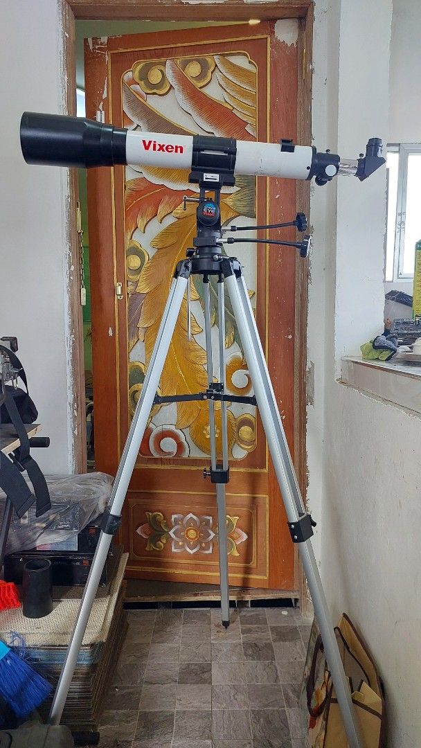 Vixen Telescope with Tripod (Category: Tripods & Monopods) located in Baliuag. Submitted by papa.gardz (Listing ID 1427481169, Image 1). Description: vixen astronomical telescope.
