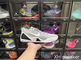 由 xh._.sneakers (刊登 ID 1427467817，圖片 1) 提交，位於 的 (類別：)，說明：。