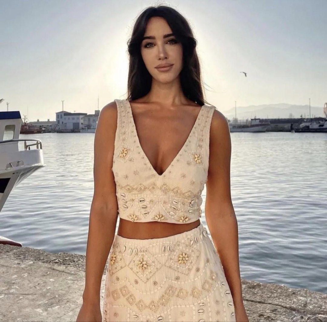 ZARA Embroidery and Shells Details Top (Category: Sleeveless) located in Manila. Submitted by ccollection_ (Listing ID 1427462955, Image 3). Description: .