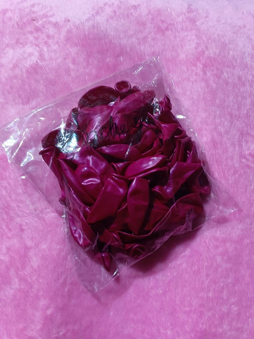 50pcs Glossy Rubber Balloon (5 inches) (Category: Occasions & Party Supplies) located in Pinamalayan. Submitted by bookscaped (Listing ID 1424271632, Image 2). Description: ✅ Brandnew (never been used) ✅ 50 pieces ✅ 5 inches ✅ FREE Shipping available (T&C apply) ✅ ideal for parties and events ✅ Easy to inflate.