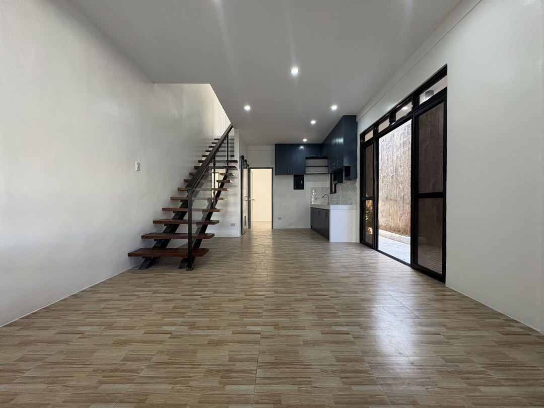 (Category: ) located in . Submitted by blesshomes.09178444676 (Listing ID 1424241904, Image 1). Description: .