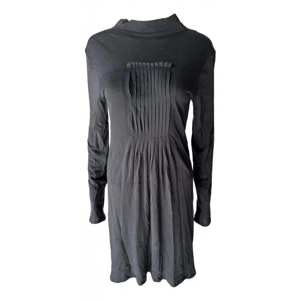 Ann Demeulemeester Mid-length dress (Category: Dresses) located in Antipolo. Submitted by etherealtech7 (Listing ID 1424292658, Image 1). Description: Ann Demeulemeester black dress, long sleeves, with pleats in front and behind, it can be worn in two directions. Size 34. Has stretch..