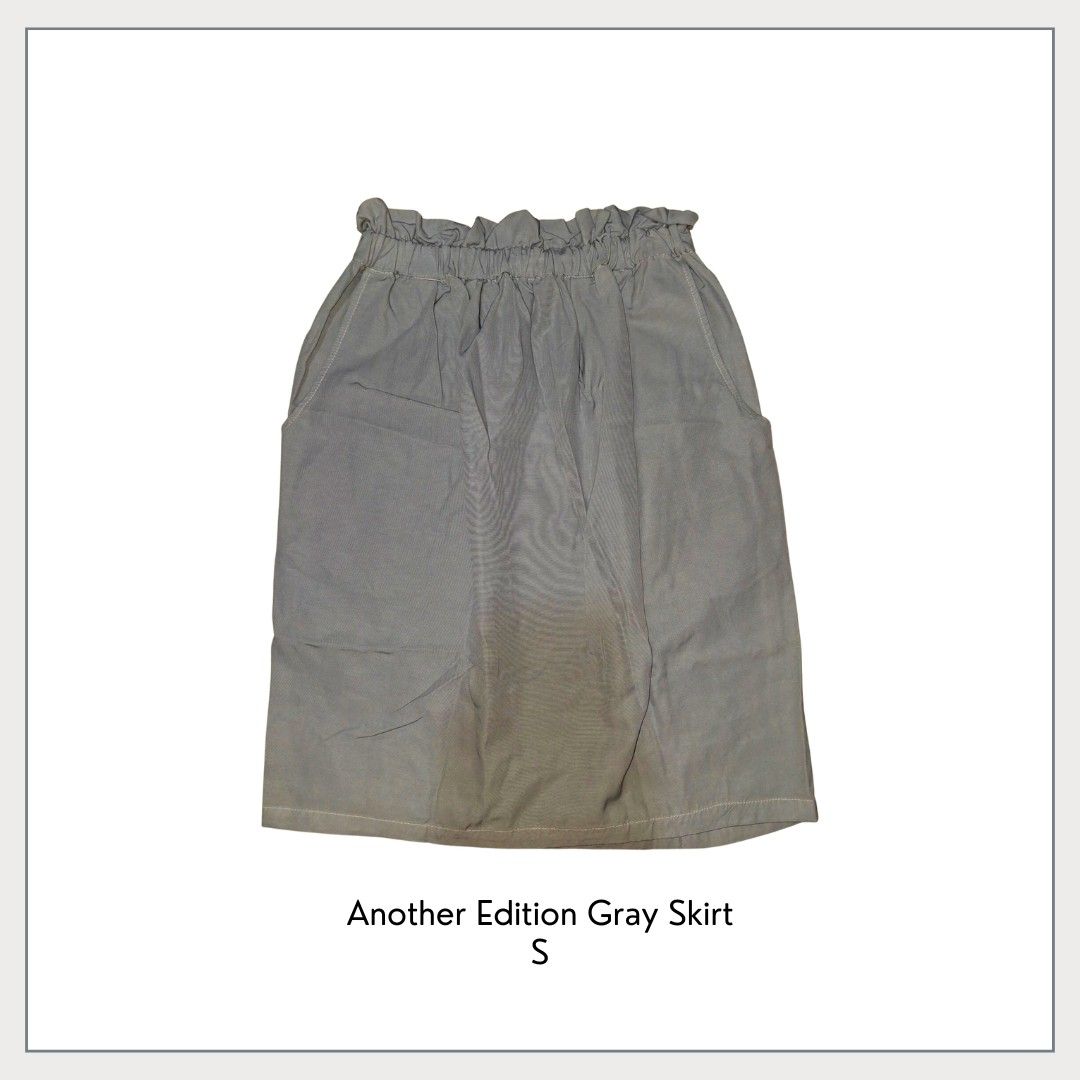 Another Edition Gray Skirt - Size S (Category: Skirts) located in Pasig City. Submitted by declutter_with_cha (Listing ID 1424214630, Image 1). Description: - Another Edition gray skirt - Size: S - Features: Gathered waistband, two front pockets - Made in Japan - Care: Hand wash or dry clean only Santolan, Pasig MOP: GCash MOD: Lalamove, Grab.