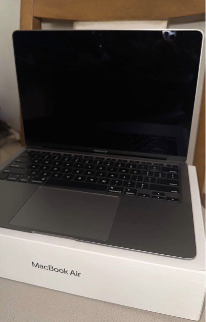 Apple MacBook Air 13-inch (2020) (Category: Laptops & Notebooks) located in Cebu City. Submitted by cmyett (Listing ID 1424282589, Image 1). Description: - Apple MacBook Air 13-inch with Retina display - Includes charger and accessories - 8GB RAM - 256GB SSD - Two Thunderbolt 3 (USB-C) ports - Comes with original box - Ready to set up.