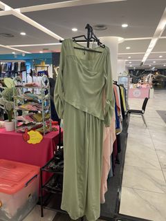 (Category: ) located in . Submitted by fodxypreloved (Listing ID 1424280980, Image 1). Description: .