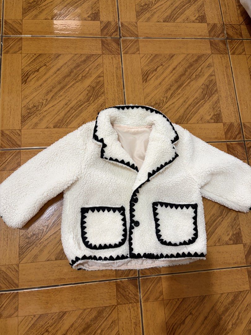 Baby Jacket (Category: Babies & Kids Fashion) located in San Fernando. Submitted by akcd12 (Listing ID 1424174107, Image 3). Description: Good as new ✨ Sold as set 6-9mos (if petite kaya po sa 1 y/o) .