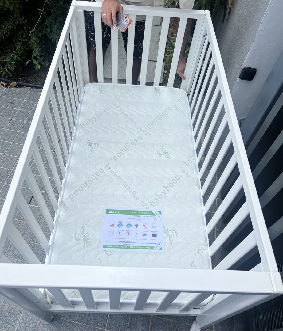 Babyhood Lulu Cot 4-in-1 - White, Babies & Kids, Baby Nursery & Kids ...