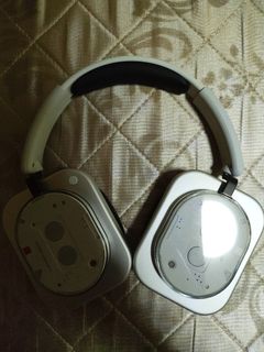 (Category: ) located in . Submitted by text-here (Listing ID 1424323337, Image 1). Description: .