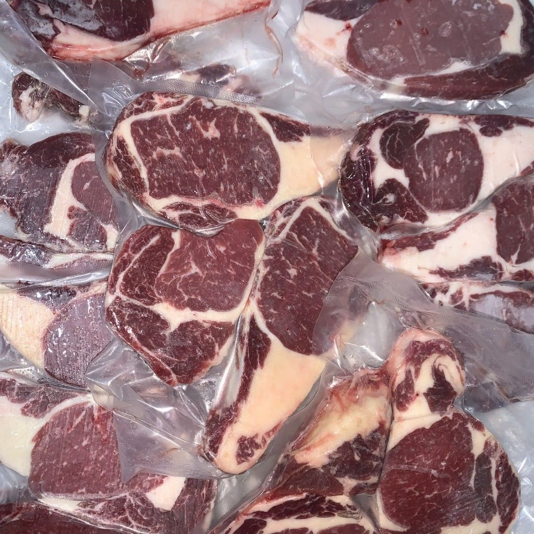 Brazillian Ribeye Steak (Category: Other Food & Drinks) located in Paranaque City. Submitted by rjaymagdael (Listing ID 1424286910, Image 1). Description: 🥩 Affordable Brazillian Ribeye Steak 🥩 ■ Brand: Minerva PUL (Imported from Brazil) ■ Onhand ■ Vacuum-sealed ■ Good quality (Malambot) ■ Approx 400g/pack ■ 2-3 pcs/pack (Random) Price: ₱350/pack Location: Shore Residences Tower A/B Main Lobby ✅️ Open for Resellers ‼️ 🚗 Delivery through Lalamo