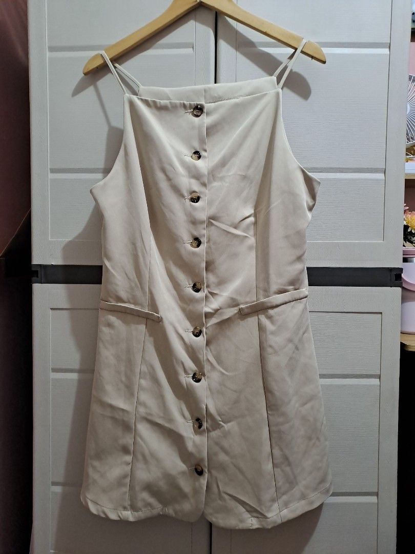 Button-Down Mini Dress (Category: Dresses) located in Pasay City. Submitted by ShopWithCat (Listing ID 1424284586, Image 3). Description: Hey loves! 💕 I’m doing a wardrobe cleanse and letting go of most of my favorite pieces. Everything here is in great condition, either brand new or lightly used, and ready to make someone else’s OOTD shine. ✨ 🛍️ Please note: Payment first policy. Will reserve the item to the person who send the payment first. 