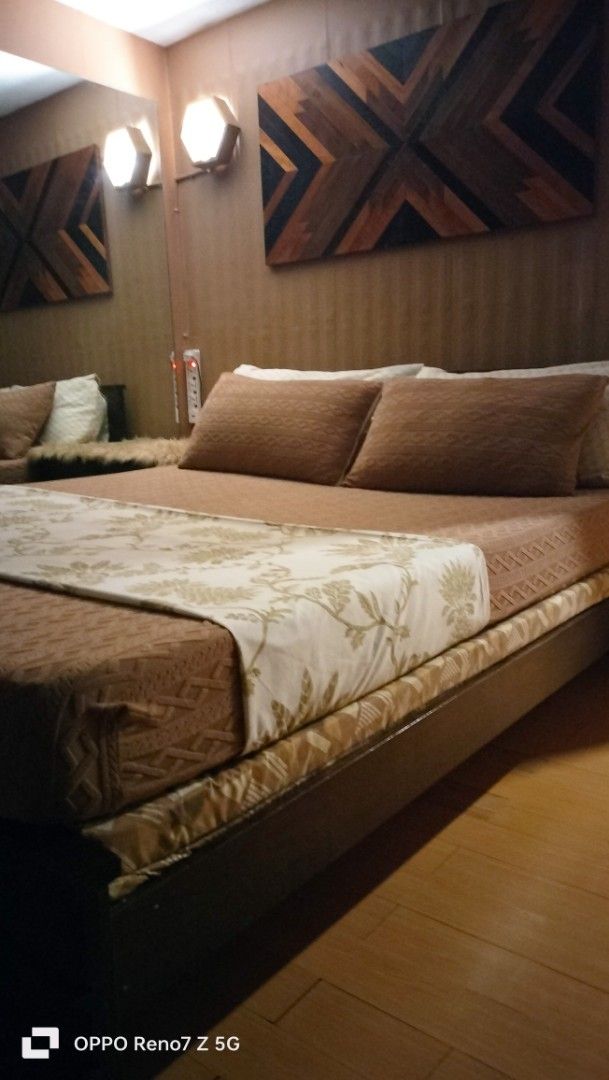 Cambridge Condo Staycation (Category: Apartments & Condos) located in Cainta. Submitted by randypizon (Listing ID 1424325570, Image 1). Description: LISTING DETAILS For more than 1 night stay, choose the link listing 24hrs stay. Please click the link of your preferred stay number of hours 👇 1.) 24hrs airbnb.com/h/24hrsexclusiverooml 2.) 12hrs airbnb.com/h/12hrsexclusiveroom4l 3.) 6hrs airbnb.com/h/6hrsexclusiveroom4l LOCATION Level 4 , Cluster 3