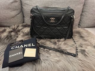 (Category: ) located in . Submitted by BelleHomeNCloset (Listing ID 1424227871, Image 1). Description: .